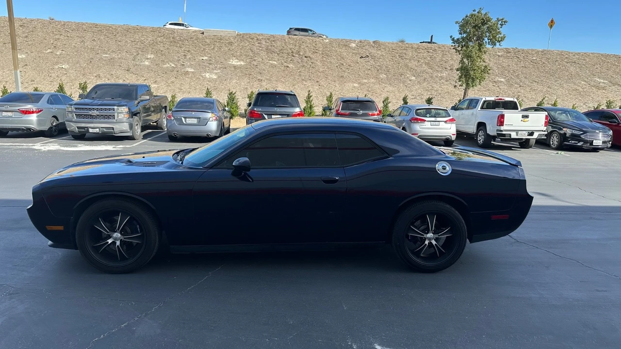 2012 Dodge Challenger 3rd Gen - Image 7 of 31