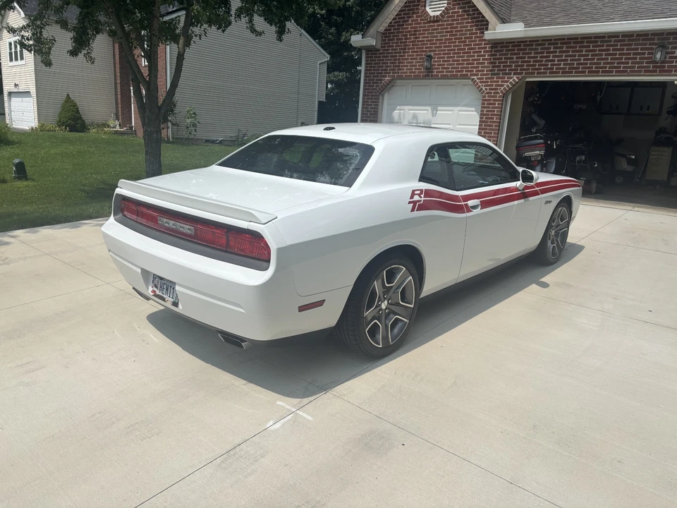 2012 Dodge Challenger 3rd Gen - Image 6 of 22