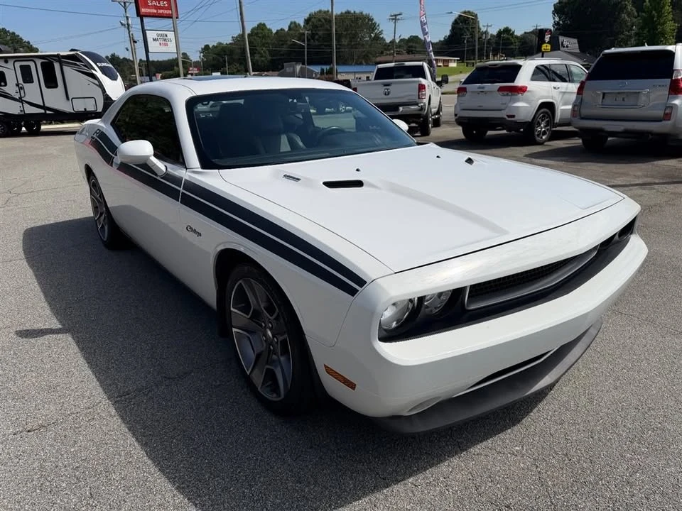 2012 Dodge Challenger 3rd Gen - Image 10 of 20
