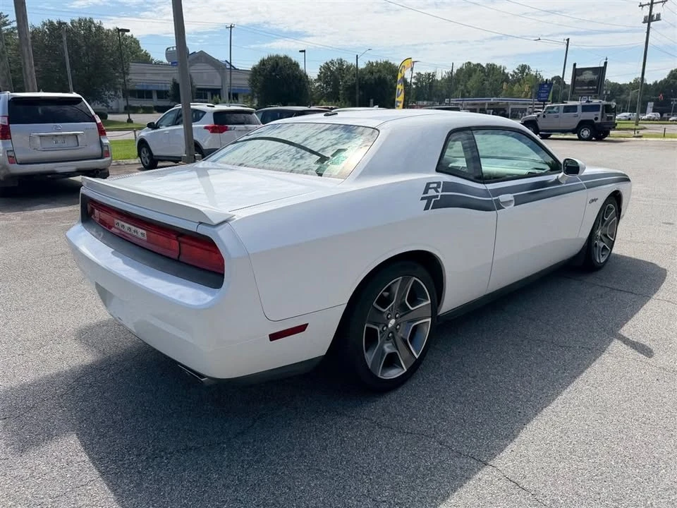 2012 Dodge Challenger 3rd Gen - Image 6 of 20
