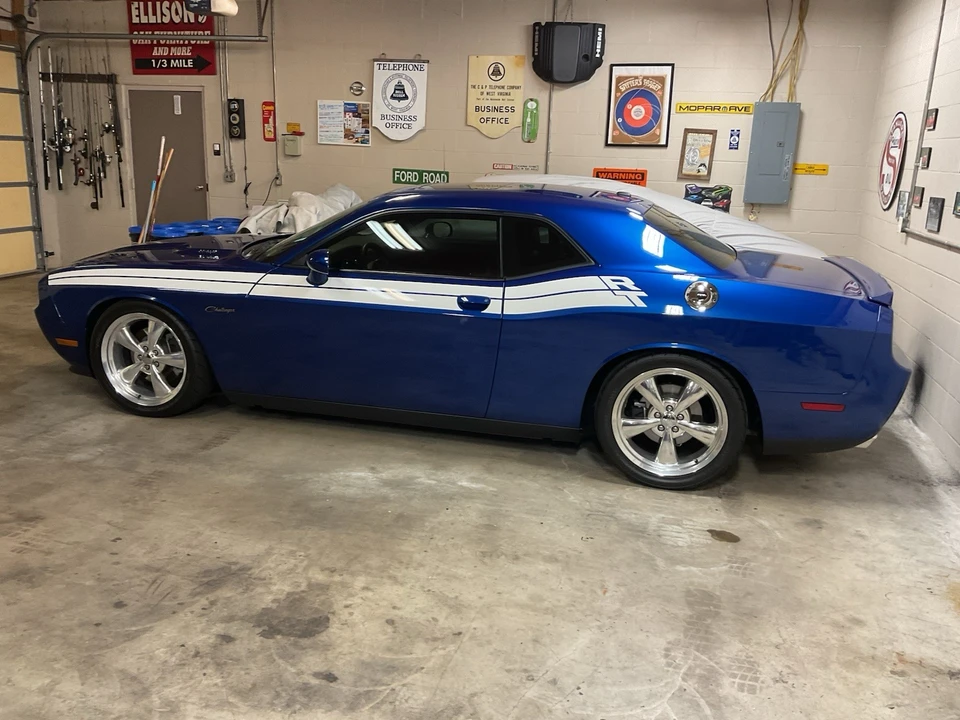 2012 Dodge Challenger 3rd Gen - Image 9 of 10