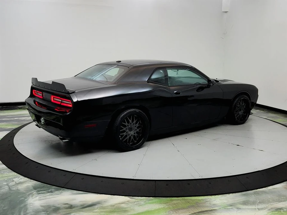 2012 Dodge Challenger 3rd Gen - Image 5 of 31