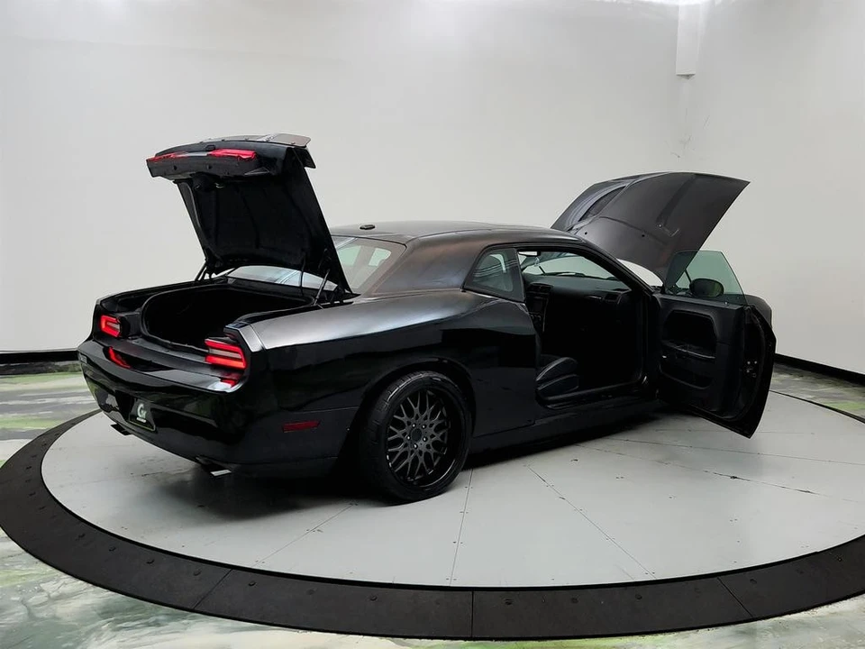 2012 Dodge Challenger 3rd Gen - Image 10 of 31