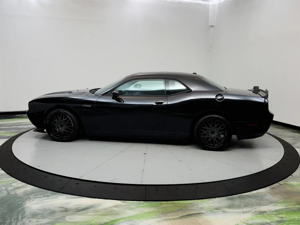 2012 Dodge Challenger 3rd Gen - Image 8 of 31