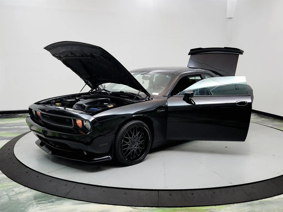 2012 Dodge Challenger 3rd Gen - Image 9 of 31