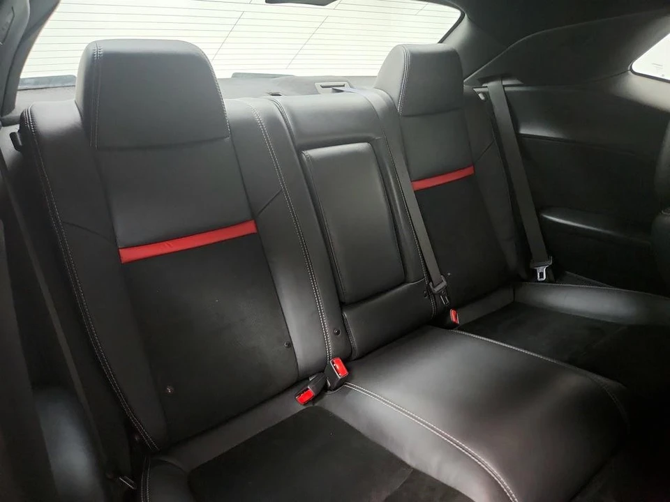 2012 Dodge Challenger 3rd Gen - Image 15 of 31