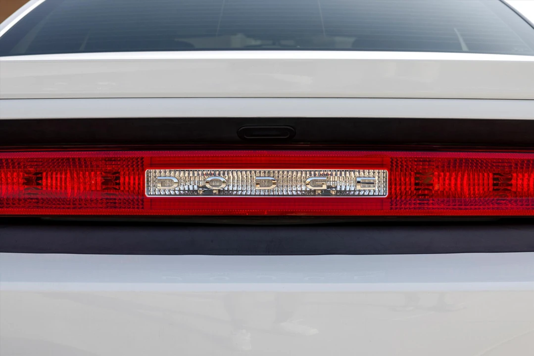 2012 Dodge Challenger 3rd Gen - Image 17 of 31
