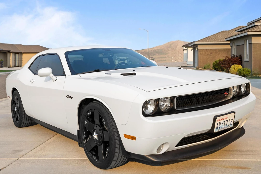 2012 Dodge Challenger 3rd Gen - Image 3 of 31