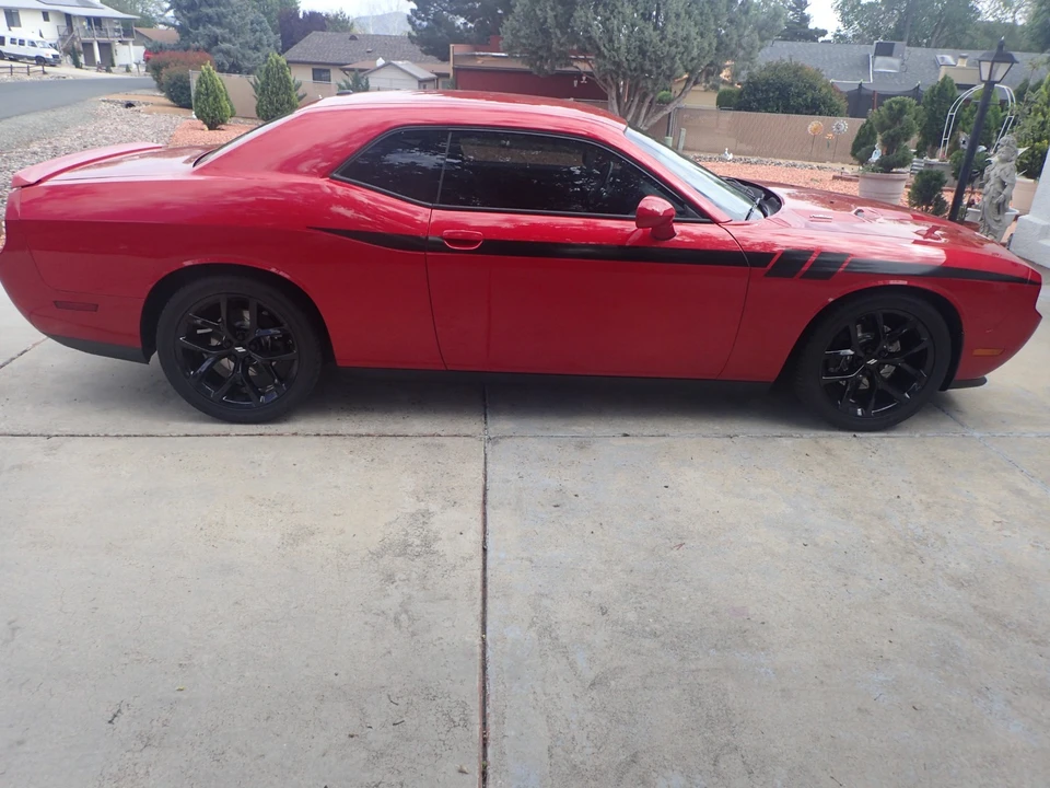 2012 Dodge Challenger 3rd Gen - Image 3 of 12