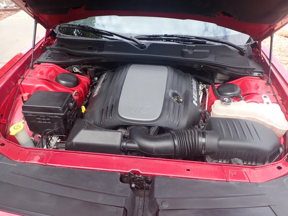 2012 Dodge Challenger 3rd Gen - Image 8 of 12