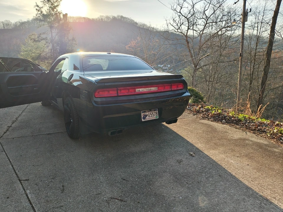 2012 Dodge Challenger 3rd Gen - Image 7 of 15