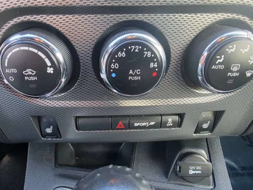 2012 Dodge Challenger 3rd Gen - Image 18 of 20
