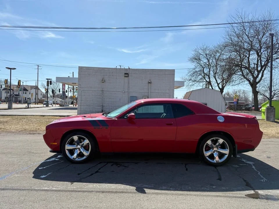 2012 Dodge Challenger 3rd Gen - Image 4 of 13