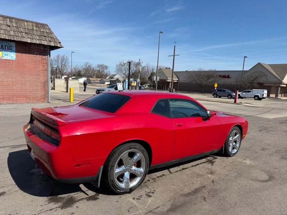 2012 Dodge Challenger 3rd Gen - Image 5 of 13