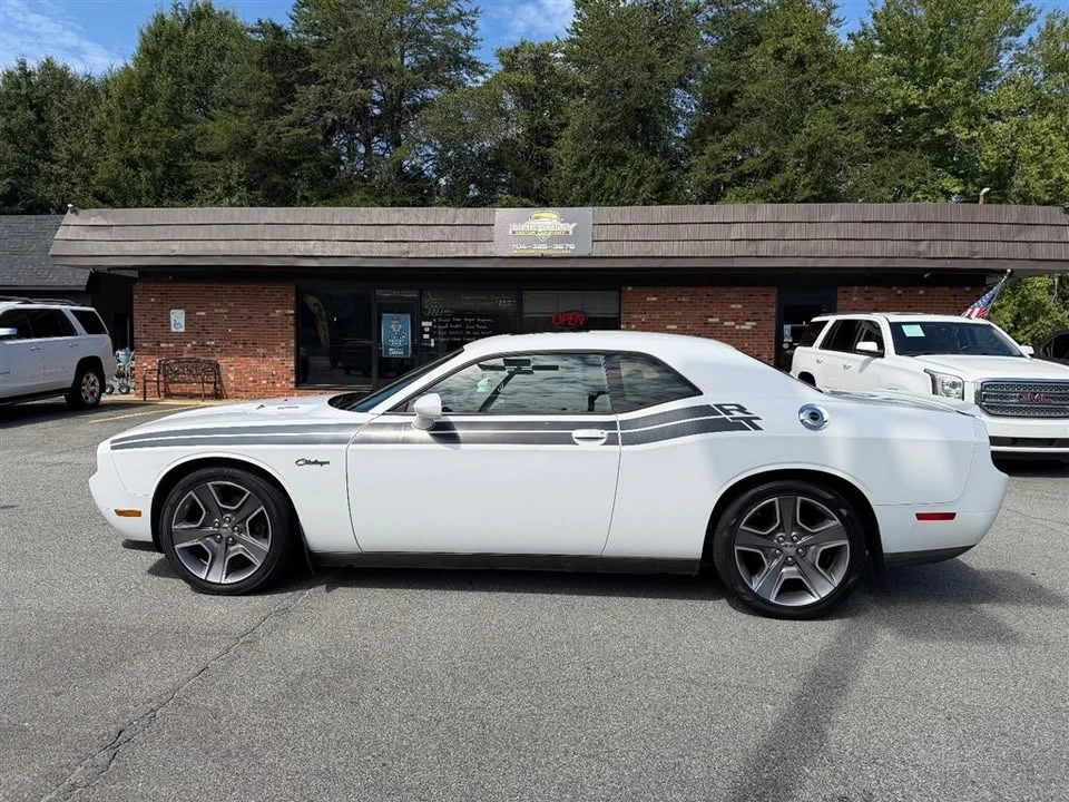 2012 Dodge Challenger 3rd Gen - Image 3 of 20