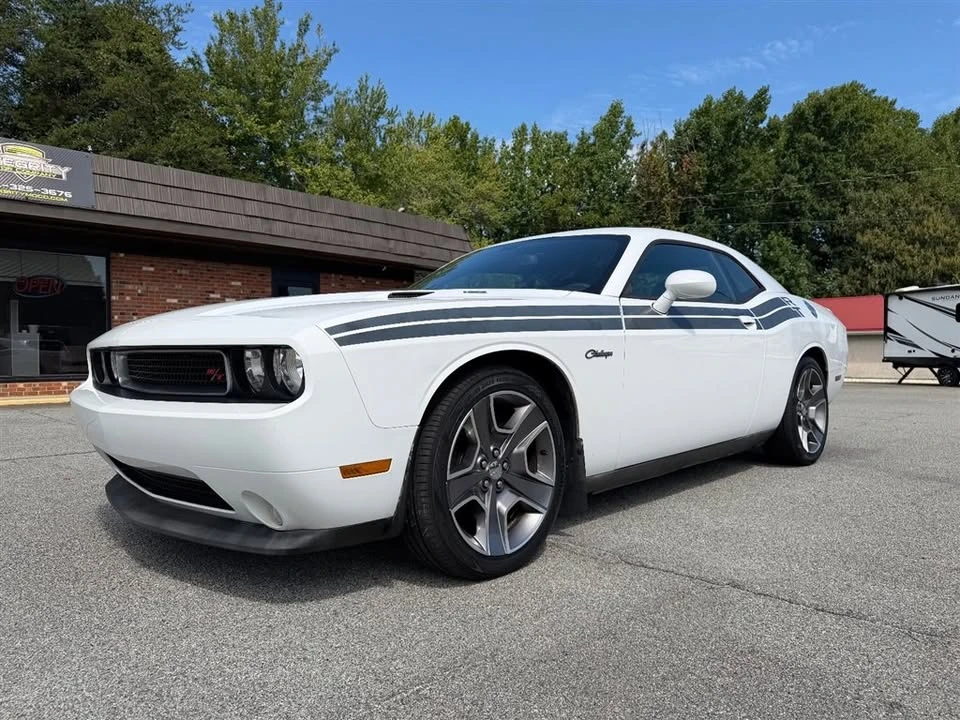 2012 Dodge Challenger 3rd Gen - Image 2 of 20