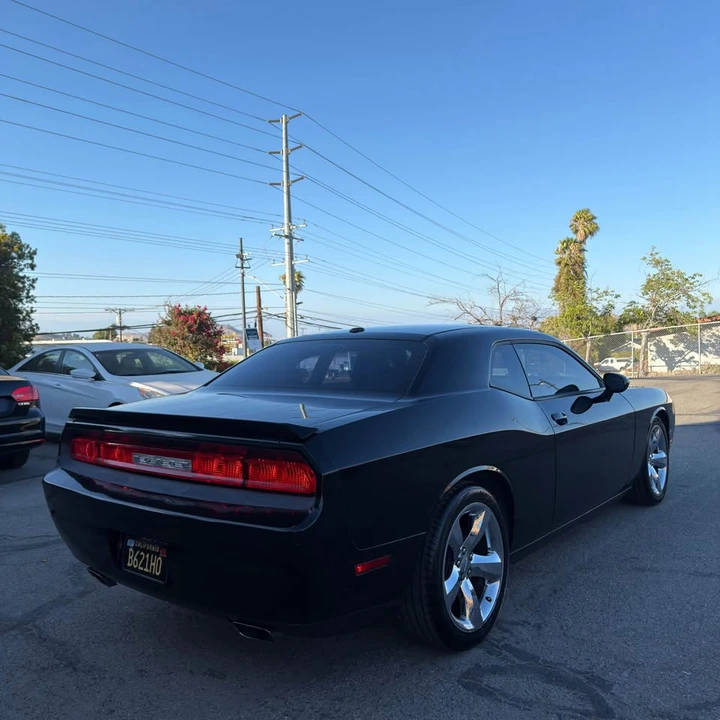 2012 Dodge Challenger 3rd Gen - Image 5 of 18