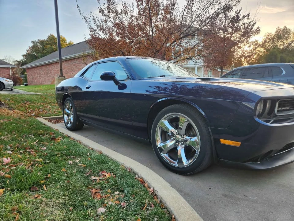 2012 Dodge Challenger 3rd Gen - Image 8 of 10