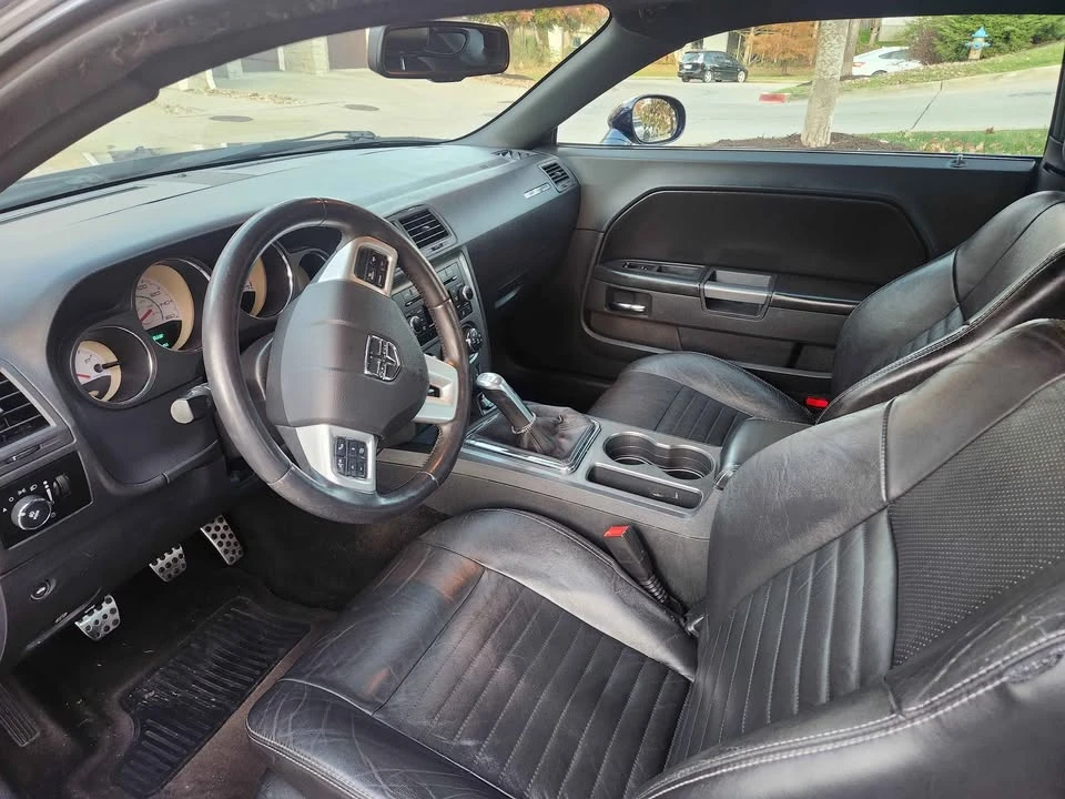 2012 Dodge Challenger 3rd Gen - Image 9 of 10