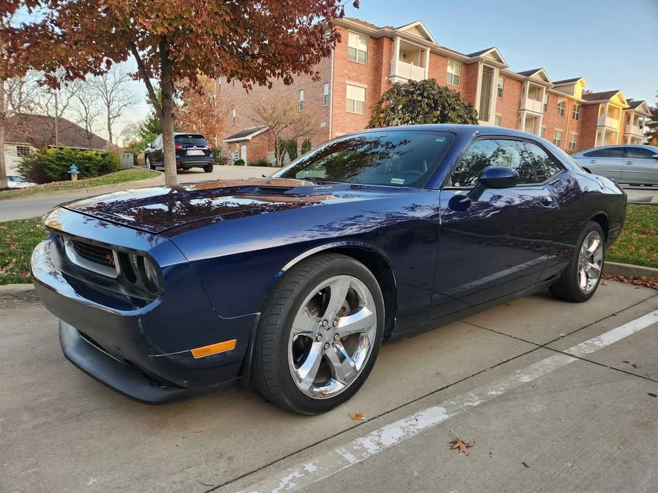 2012 Dodge Challenger 3rd Gen - Image 2 of 10
