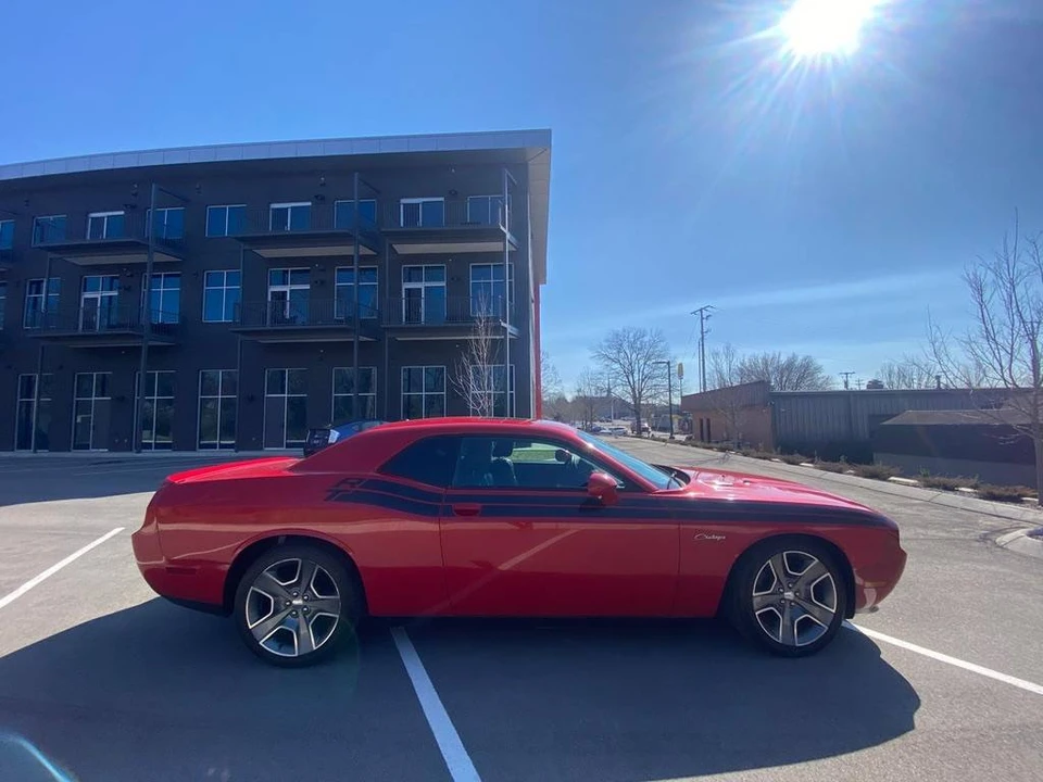 2012 Dodge Challenger 3rd Gen - Image 5 of 12