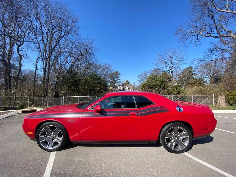 2012 Dodge Challenger 3rd Gen - Image 3 of 12
