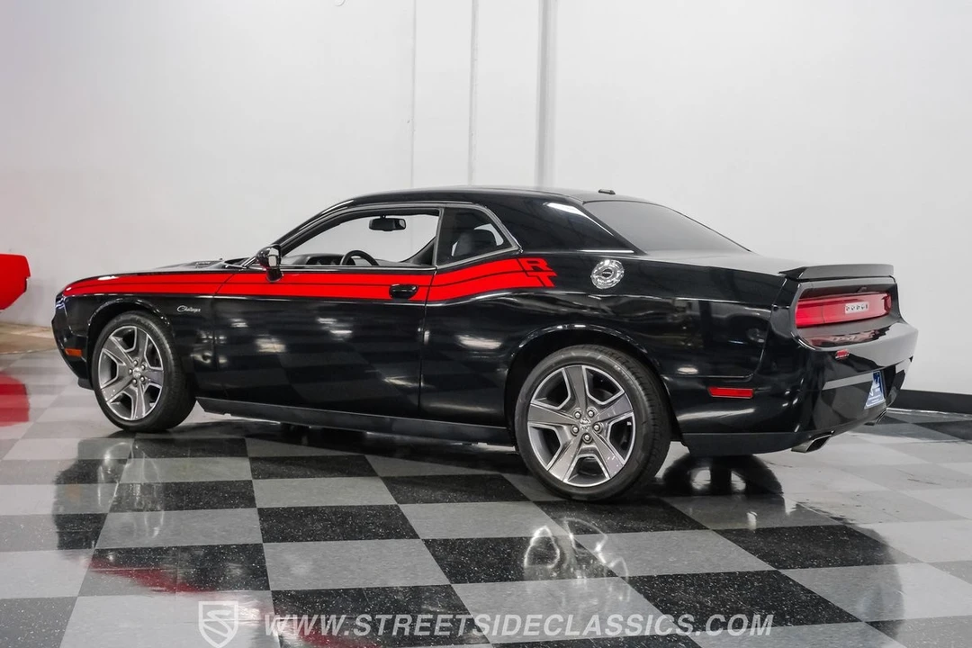 2012 Dodge Challenger 3rd Gen - Image 8 of 31