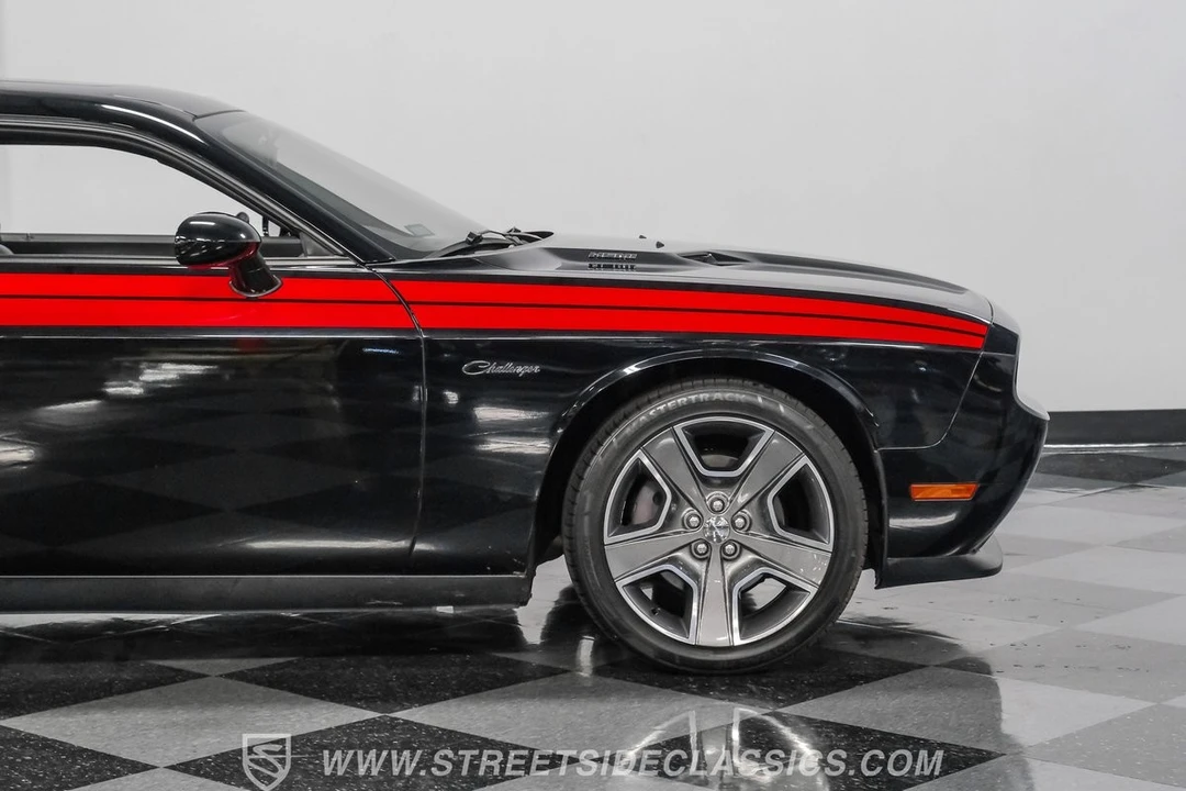 2012 Dodge Challenger 3rd Gen - Image 29 of 31