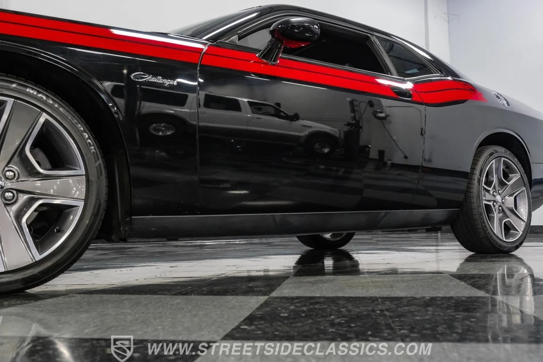 2012 Dodge Challenger 3rd Gen - Image 22 of 31
