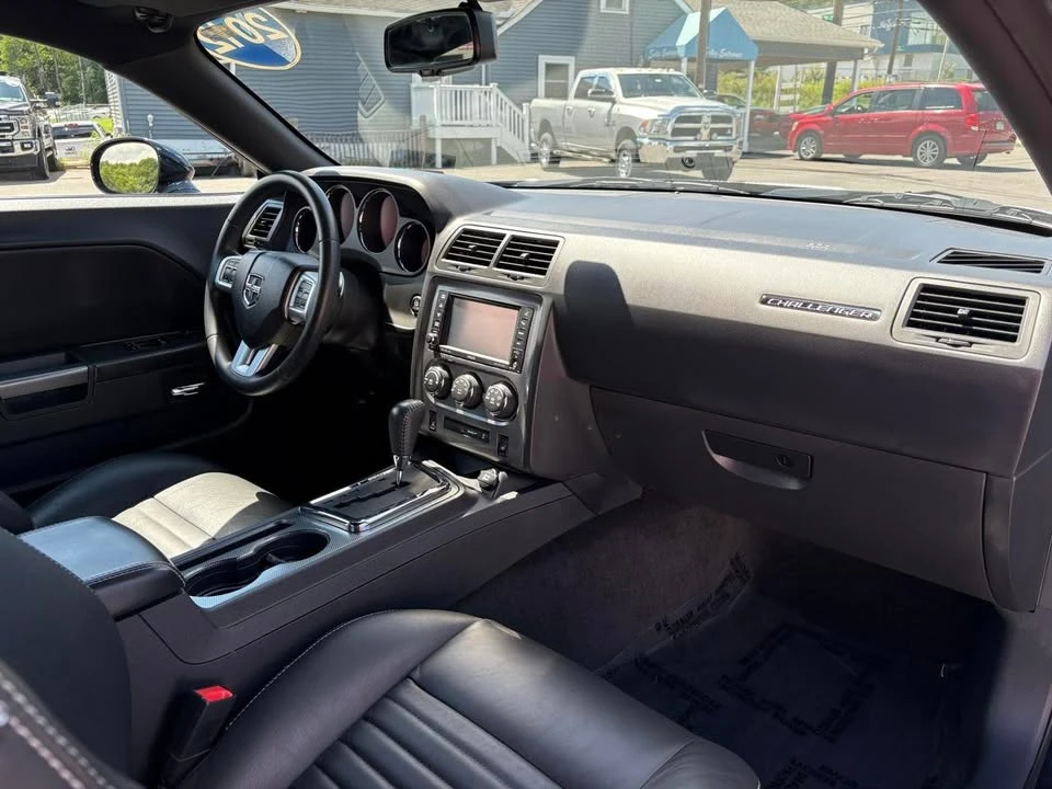 2012 Dodge Challenger 3rd Gen - Image 16 of 19