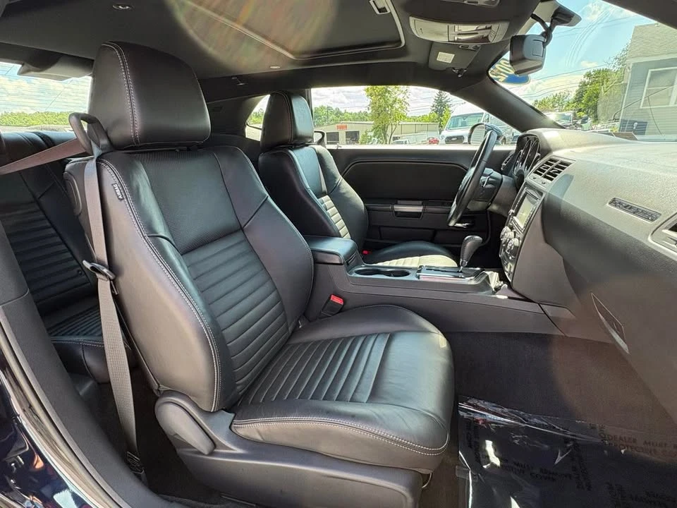 2012 Dodge Challenger 3rd Gen - Image 17 of 19
