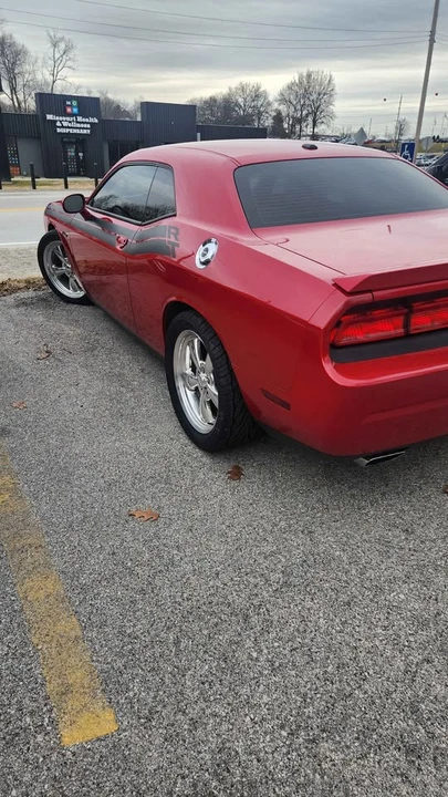 2012 Dodge Challenger 3rd Gen - Image 2 of 11