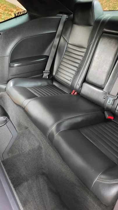 2012 Dodge Challenger 3rd Gen - Image 11 of 17