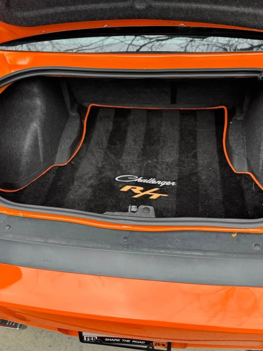 2012 Dodge Challenger 3rd Gen - Image 12 of 17