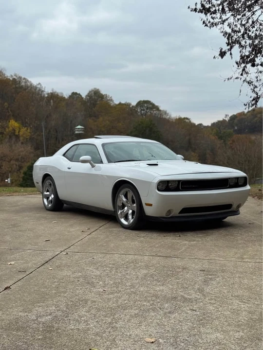2012 Dodge Challenger 3rd Gen - Image 2 of 8
