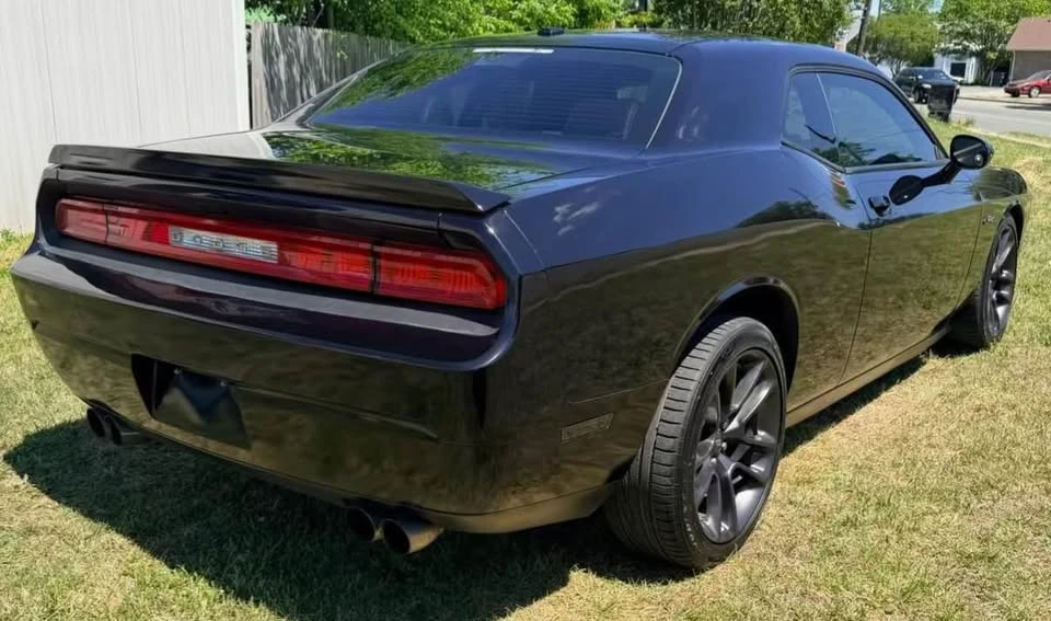 2012 Dodge Challenger 3rd Gen - Image 3 of 8