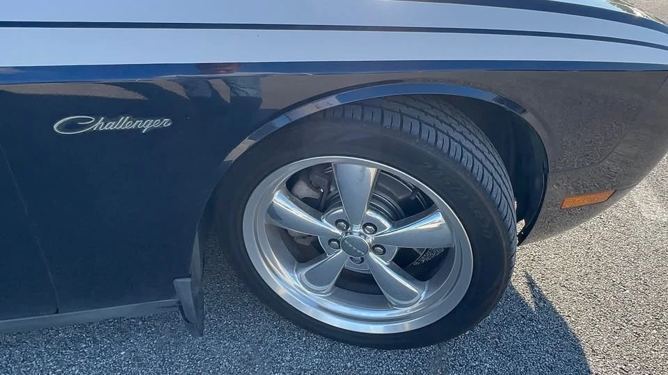 2012 Dodge Challenger 3rd Gen - Image 4 of 12
