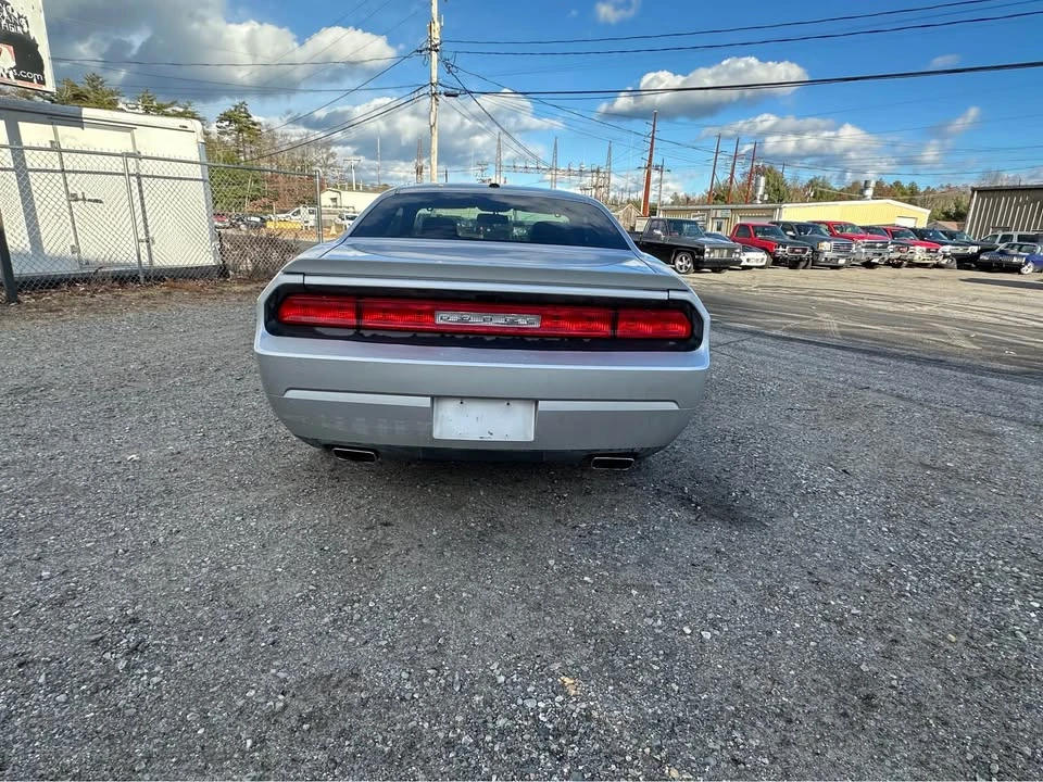 2012 Dodge Challenger 3rd Gen - Image 6 of 10