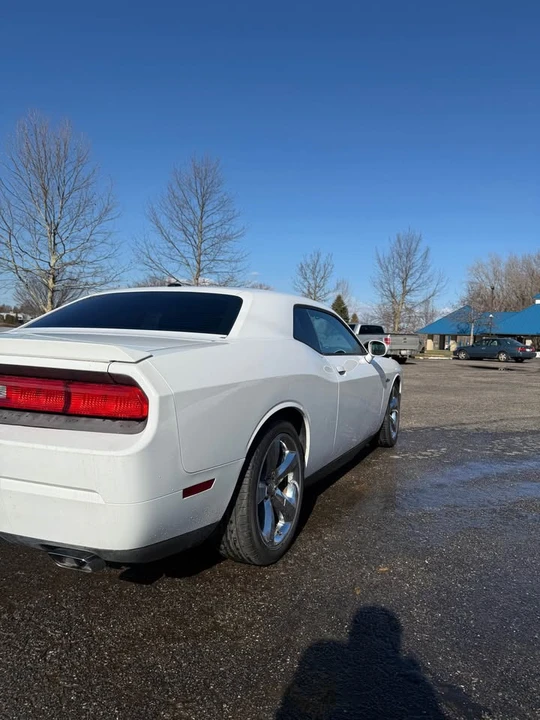 2012 Dodge Challenger 3rd Gen - Image 5 of 15