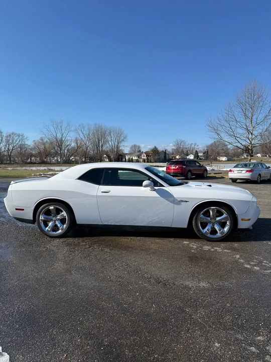 2012 Dodge Challenger 3rd Gen - Image 4 of 15