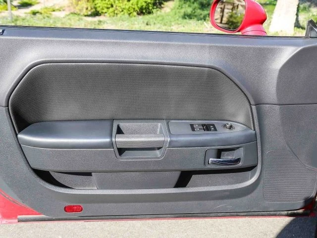 2012 Dodge Challenger 3rd Gen - Image 27 of 31