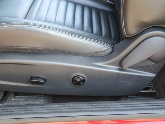 2012 Dodge Challenger 3rd Gen - Image 28 of 31