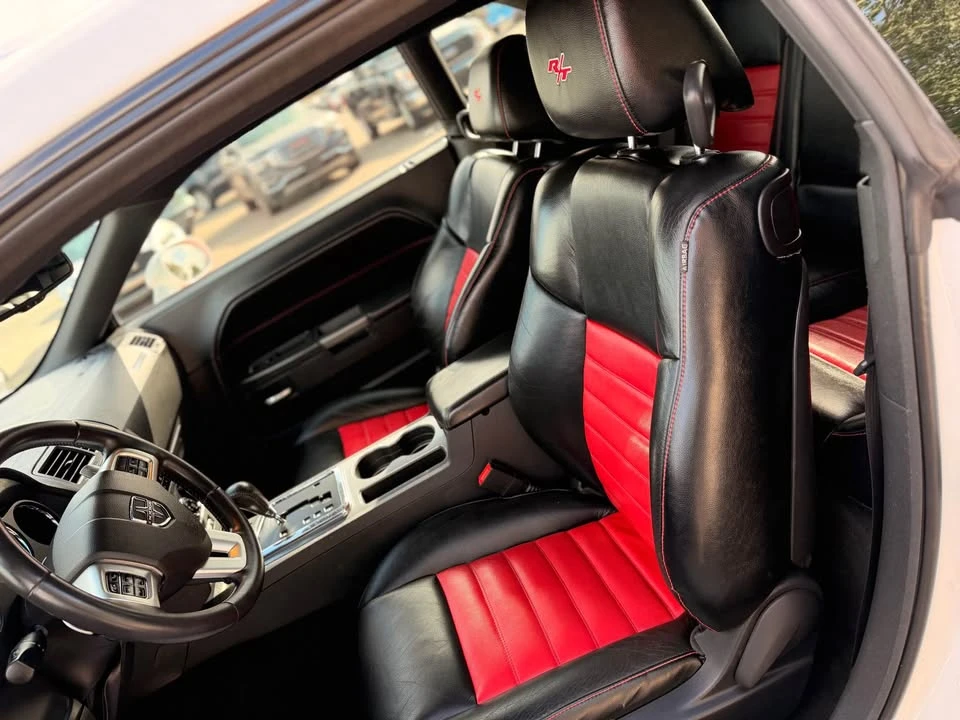 2012 Dodge Challenger 3rd Gen - Image 5 of 7