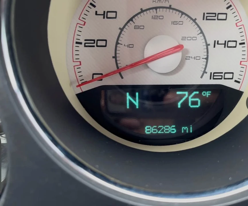 2012 Dodge Challenger 3rd Gen - Image 6 of 8