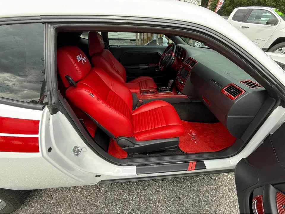 2012 Dodge Challenger 3rd Gen - Image 9 of 15