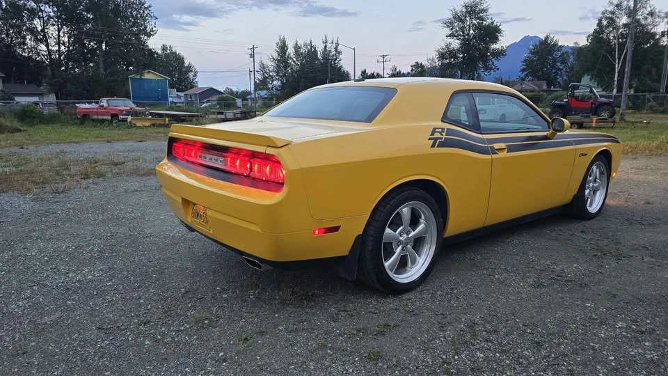 2012 Dodge Challenger 3rd Gen - Image 4 of 13