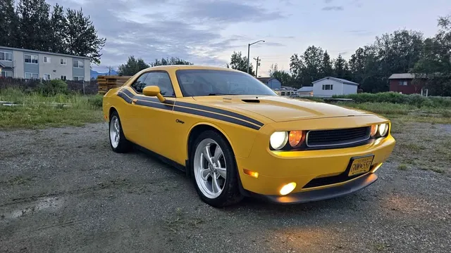 2012 Dodge Challenger R/T Coupe 2D