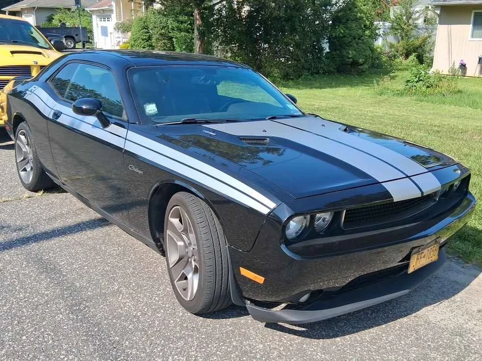 2012 Dodge Challenger 3rd Gen - Image 2 of 9