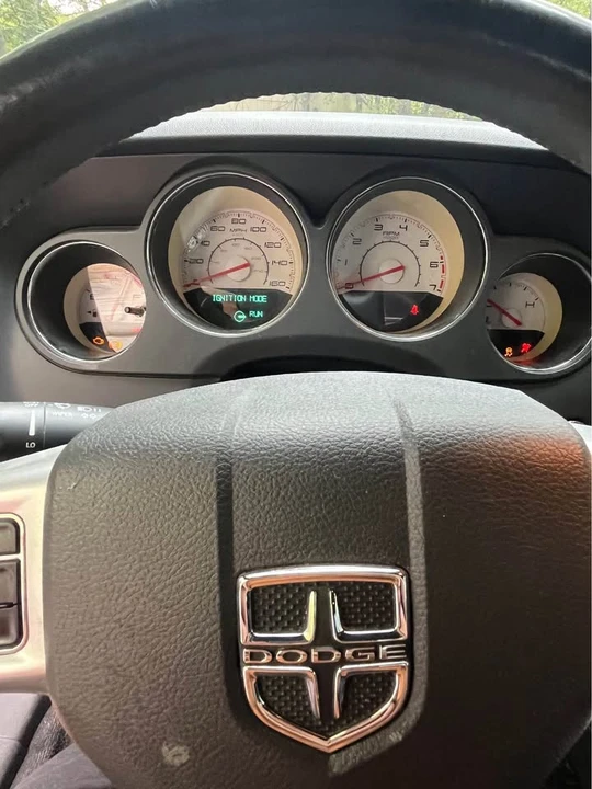 2012 Dodge Challenger 3rd Gen - Image 17 of 20