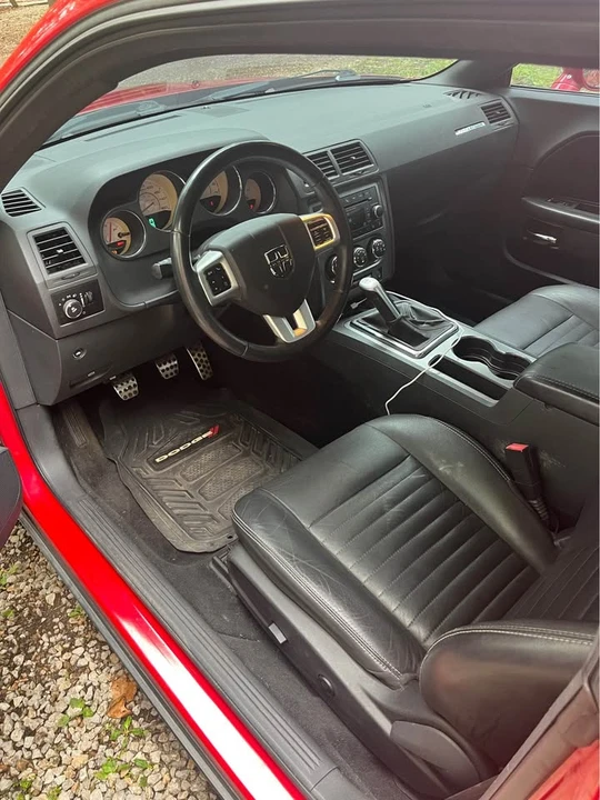 2012 Dodge Challenger 3rd Gen - Image 15 of 20